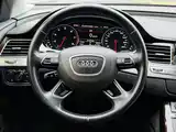 Фото 10 - Audi A8