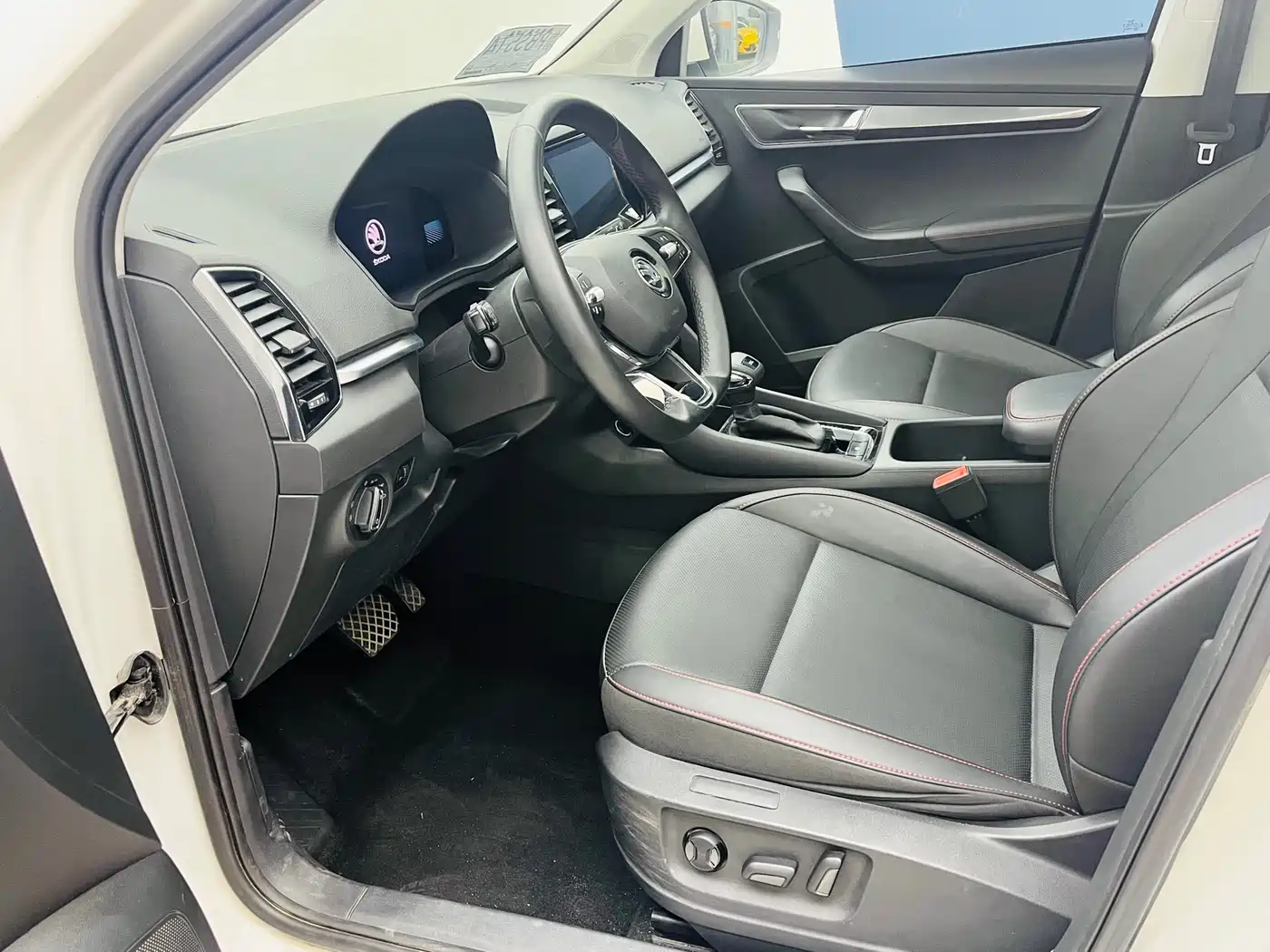 Škoda Karoq 2022 TSI280 Premium Edition фото 8