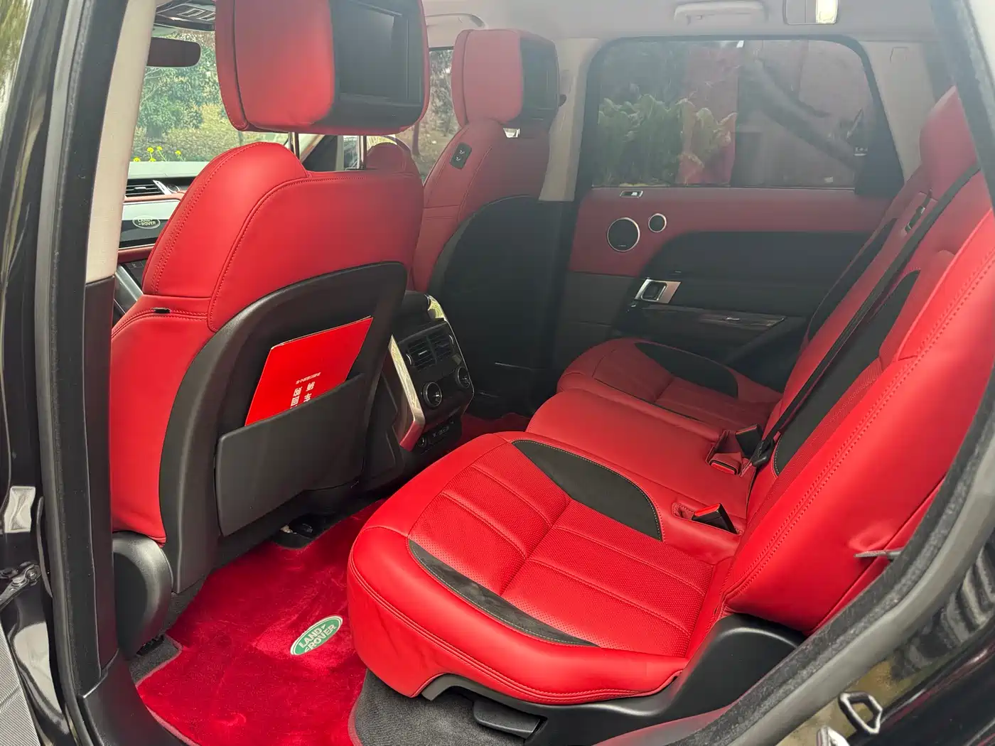 Land Rover Range Rover Sport 2022 3.0 L6 Gloss Black Edition фото 3