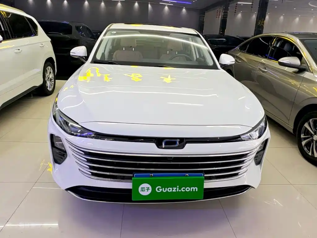 2025 Besturn B70