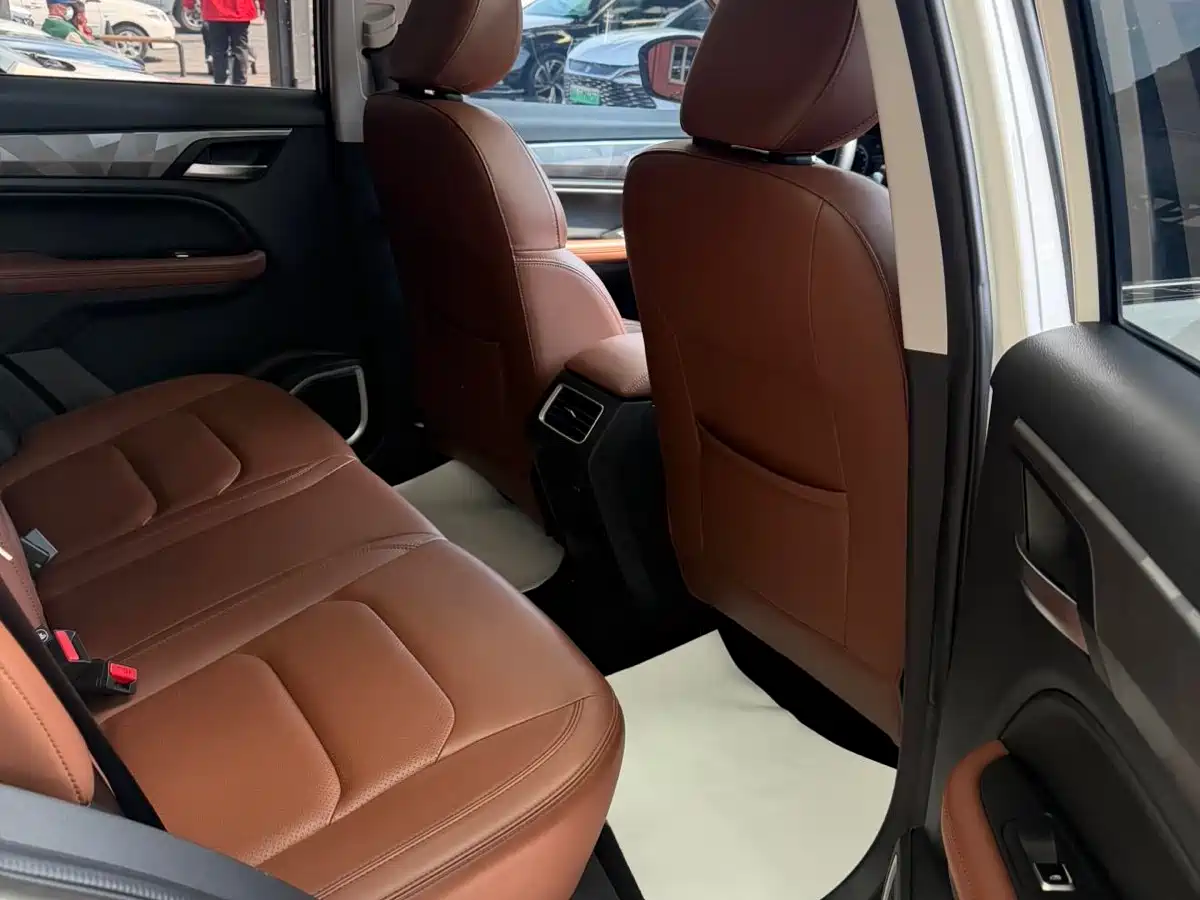 GEELY AUTOMOBILE VISION X6