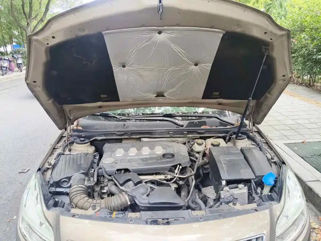 Photo 3 - Buick Regal