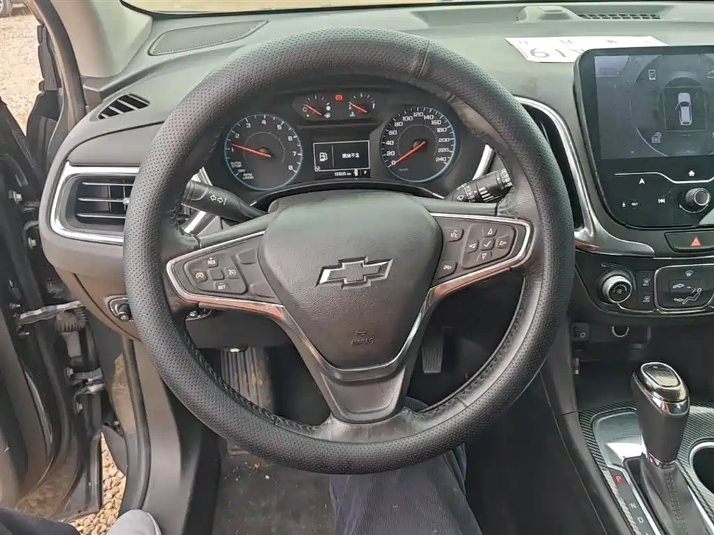 Chevrolet Equinox 2018 535T Automatic Galloping Edition фото 11