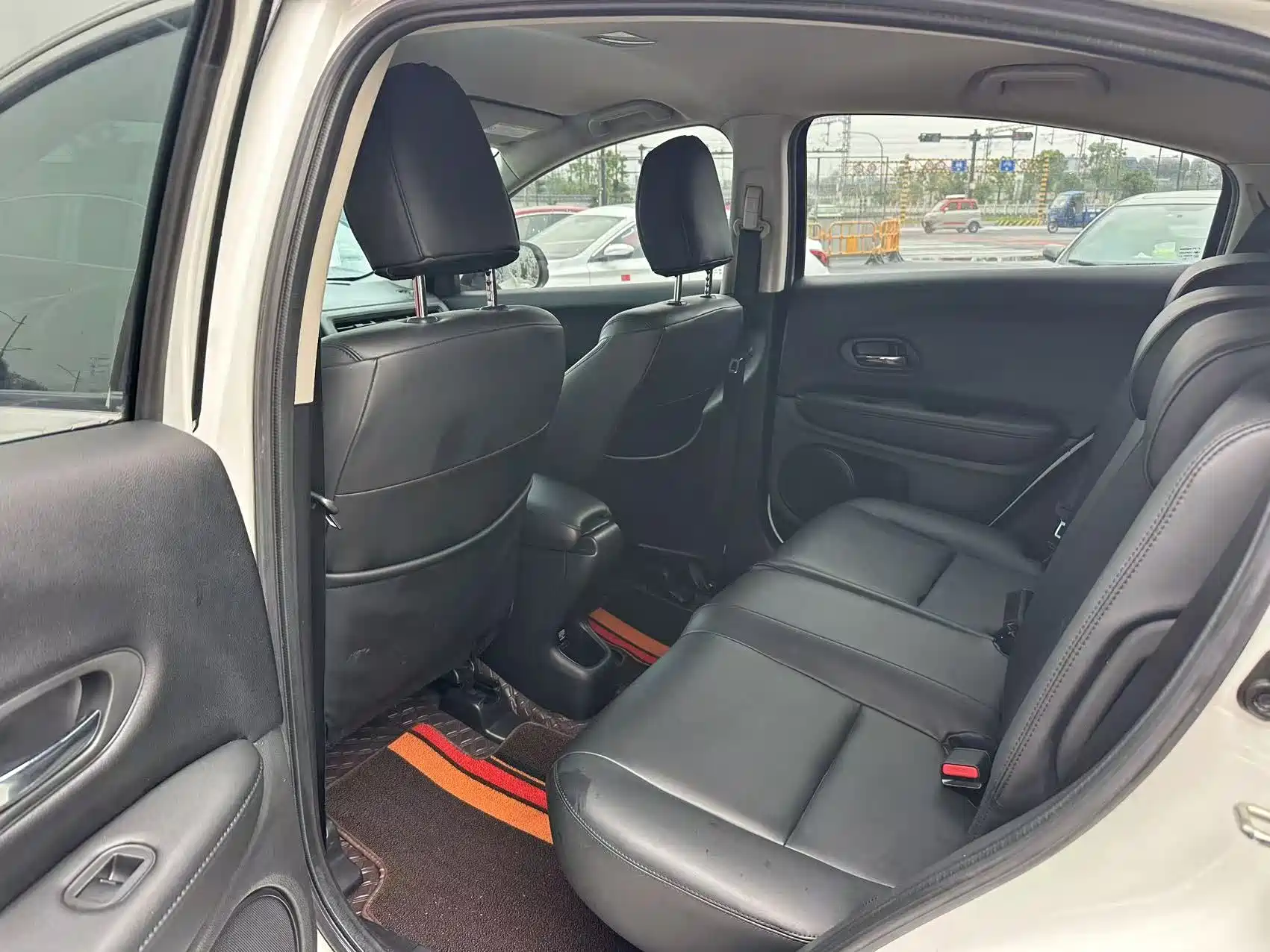 Photo 9 - Honda Vezel