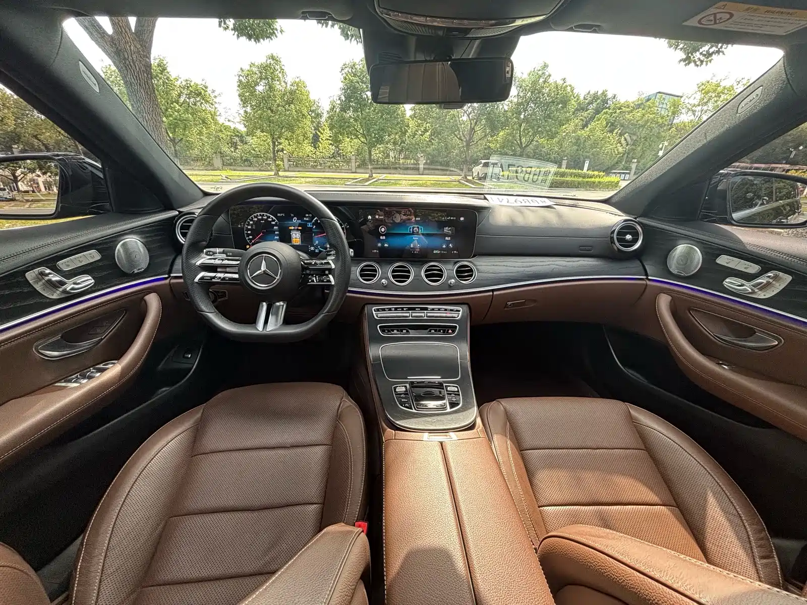 صورة 10 - Mercedes-Benz E-Class