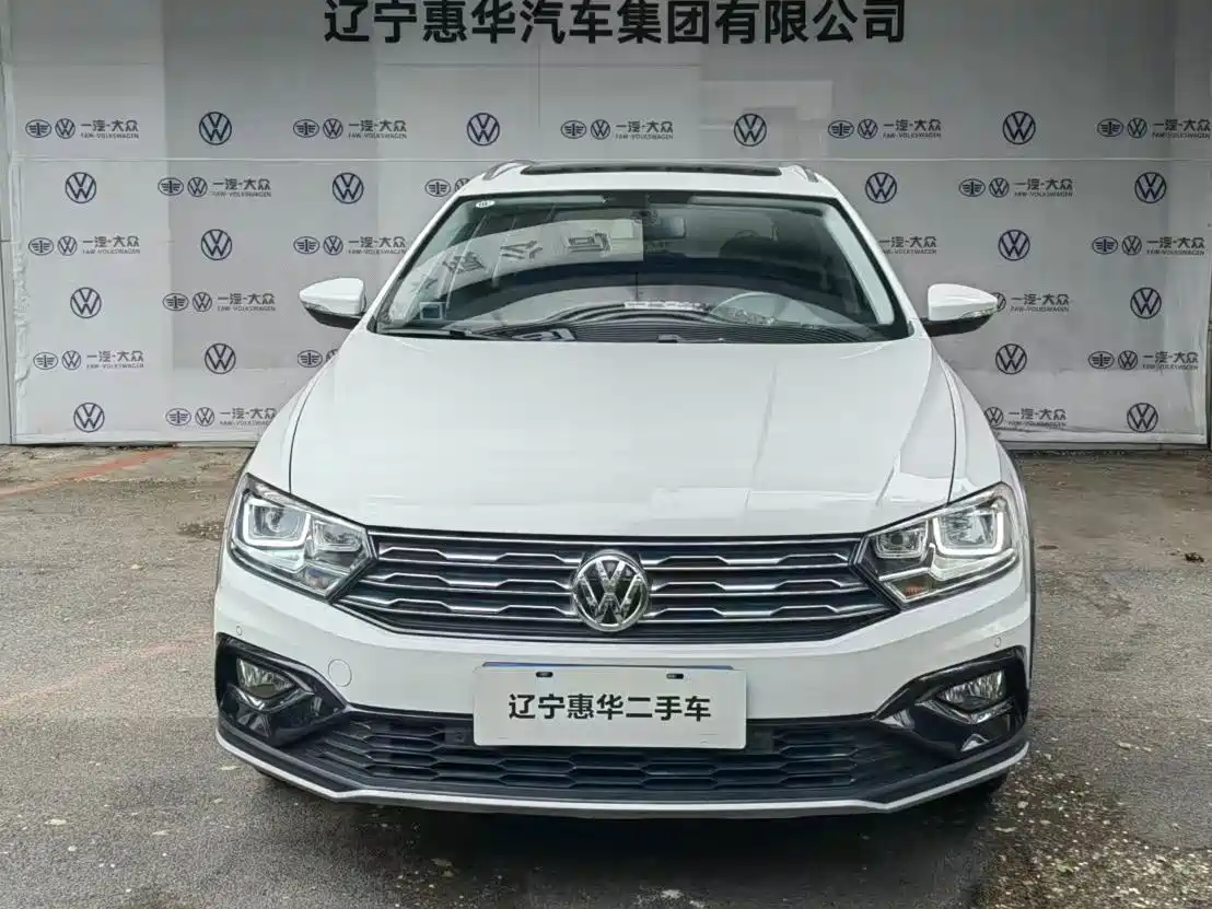 Volkswagen C-TREK 2018 230TSI DSG Luxury фото 2