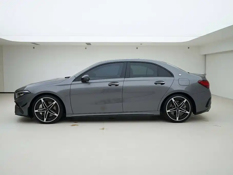 Mercedes-Benz A-Class AMG 2024 2024 Facelift AMG A 35 L 4MATIC