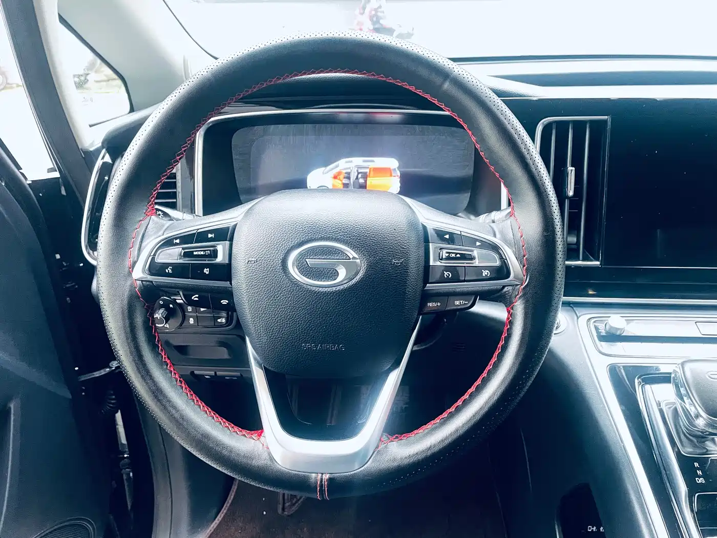 GAC Trumpchi Trumpchi M8 2021 Leading Show Series 390T Ultimate Edition фото 11