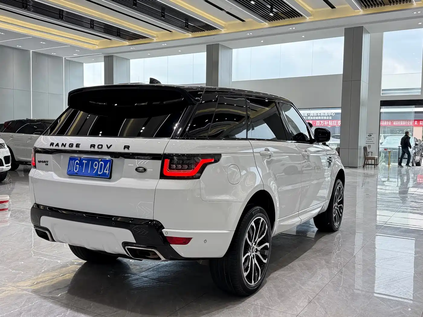 LAND ROVER RANGE ROVER SPORT