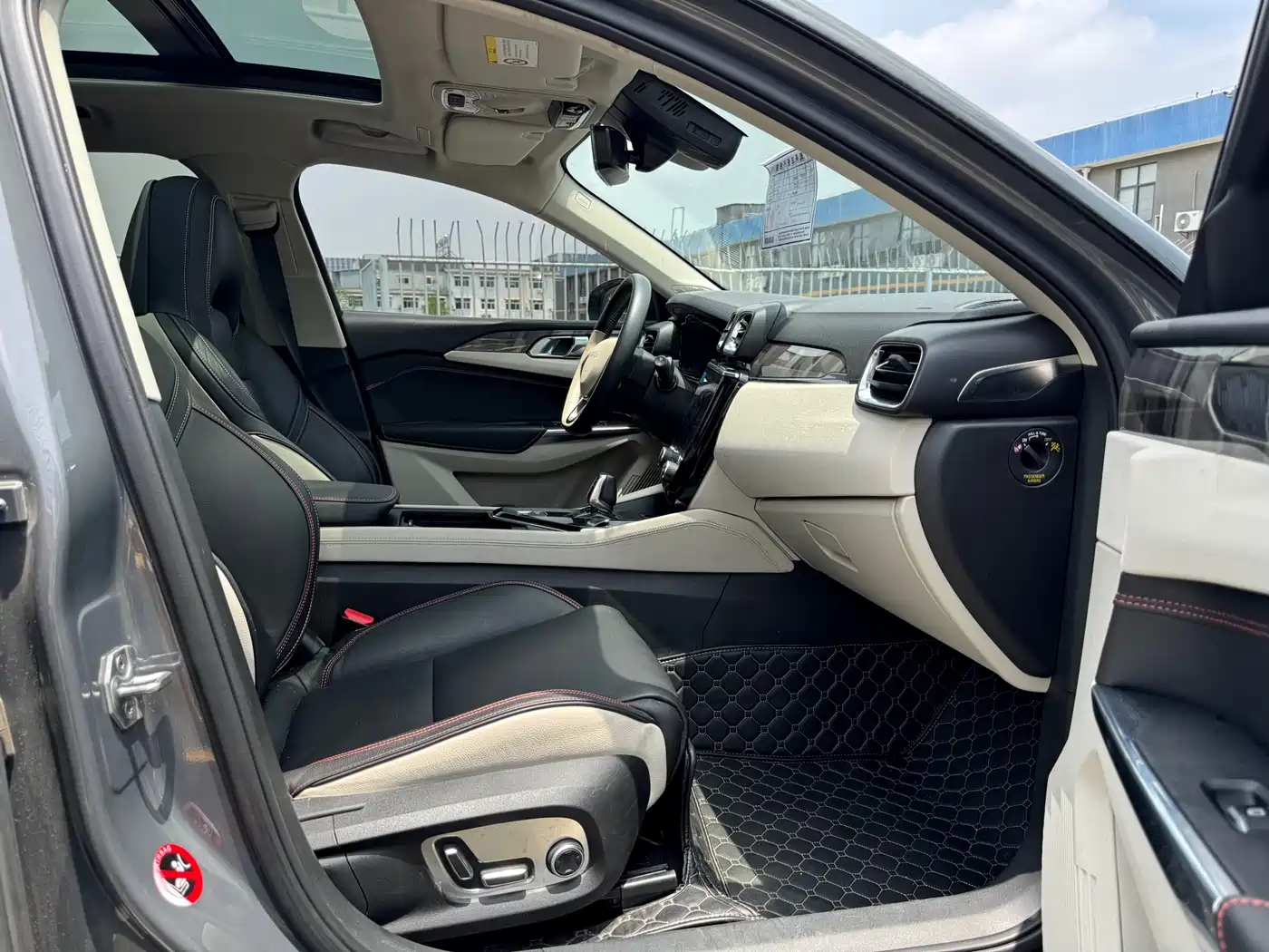 Lynk & Co 02 2018 1.5T DCT 2WD Shine Edition China V фото 8