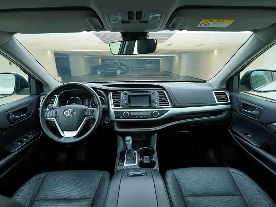 Toyota Highlander 2018 2.0T 4WD Luxury 7-seater (China V) фото 20