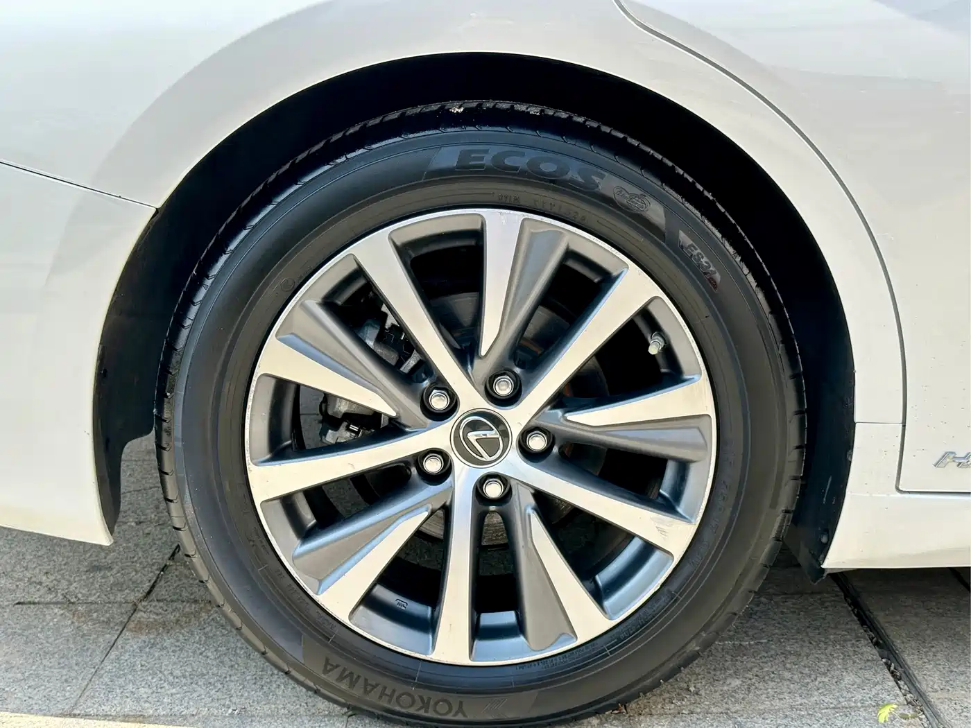 Lexus ES 2020 Model 300h Excellence Edition фото 15