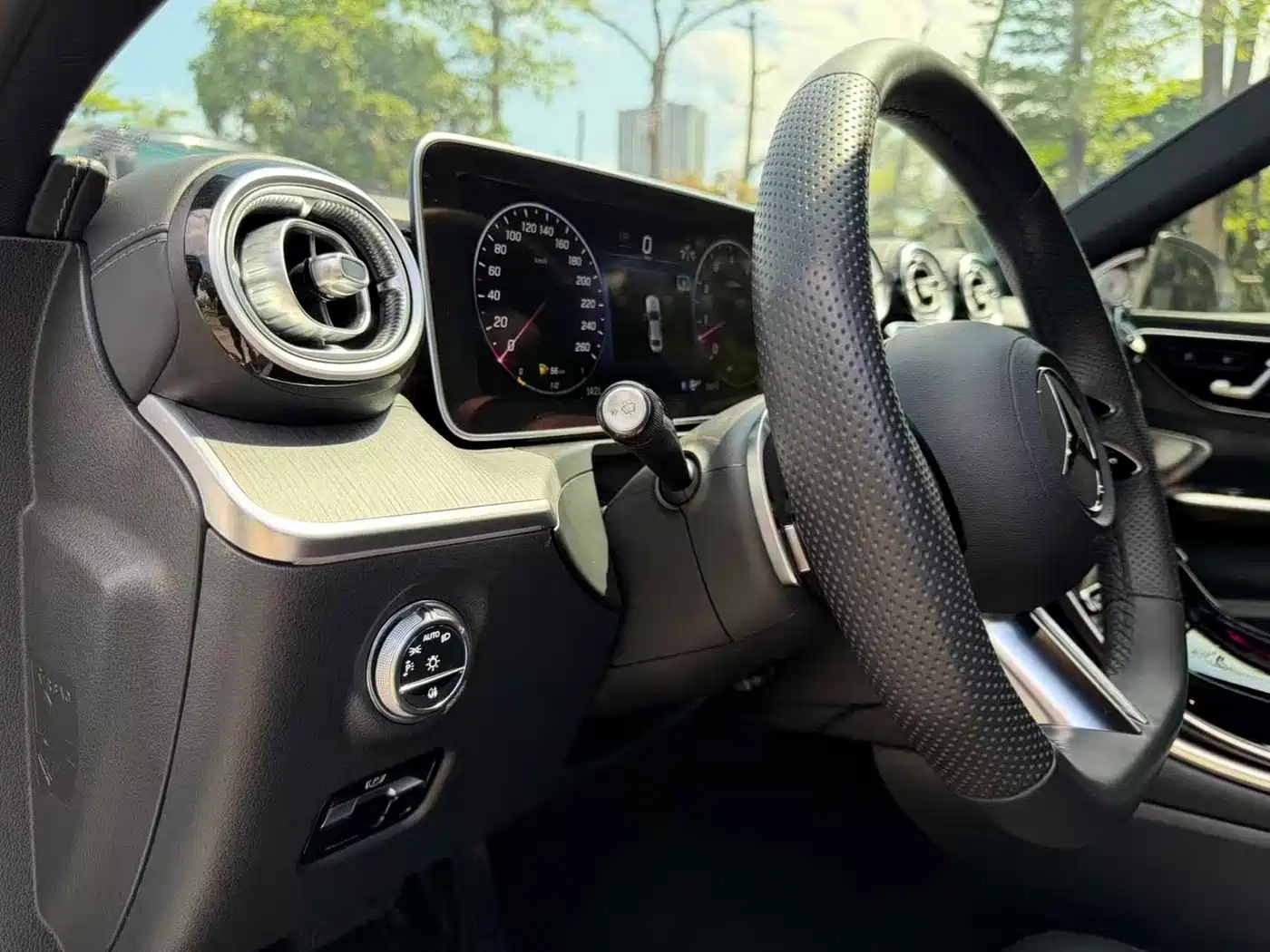 Mercedes-Benz C-Class 2024 C 200 L Sport Edition фото 10
