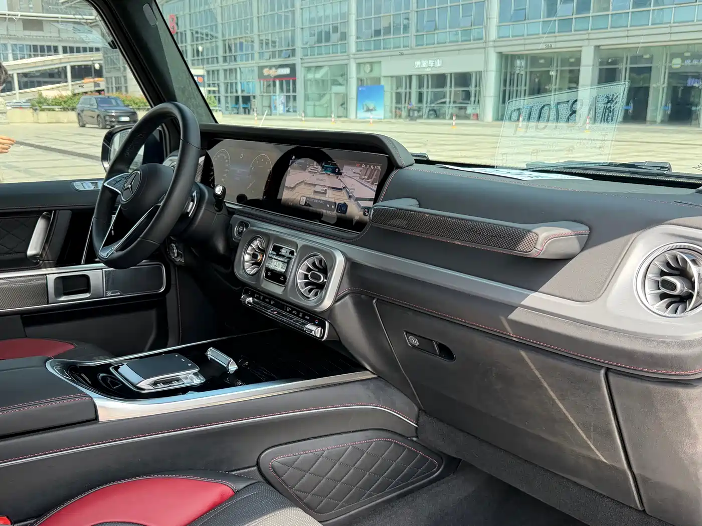 Mercedes-Benz G-Class 2025 G 500 фото 21