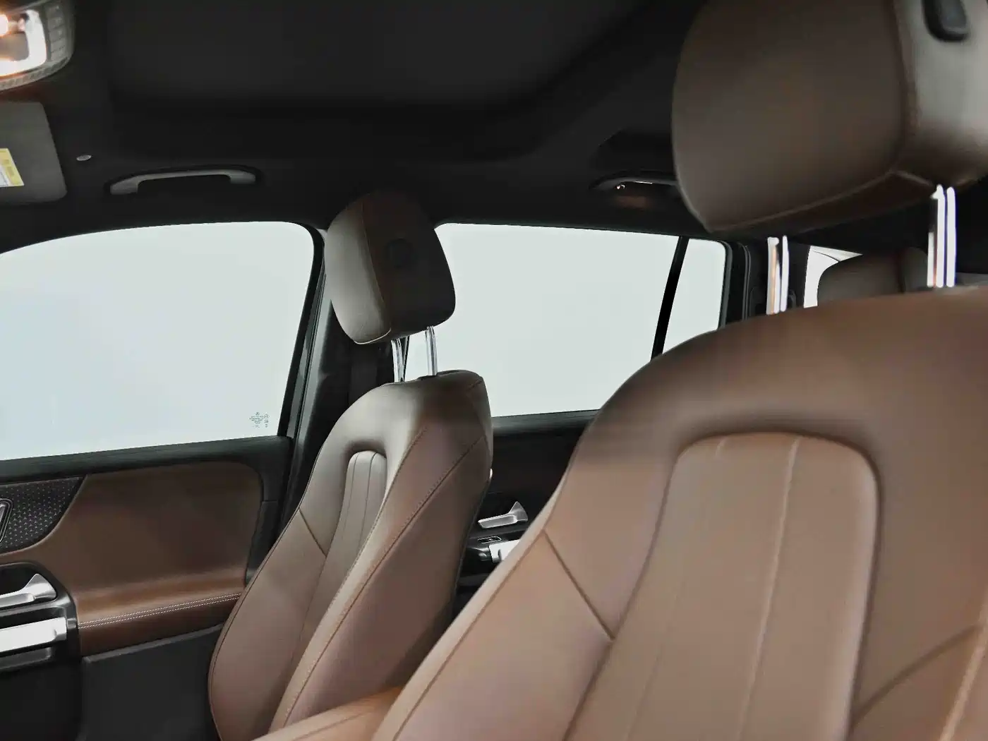 Mercedes-Benz GLB 2024 Facelift GLB 220 Style фото 24
