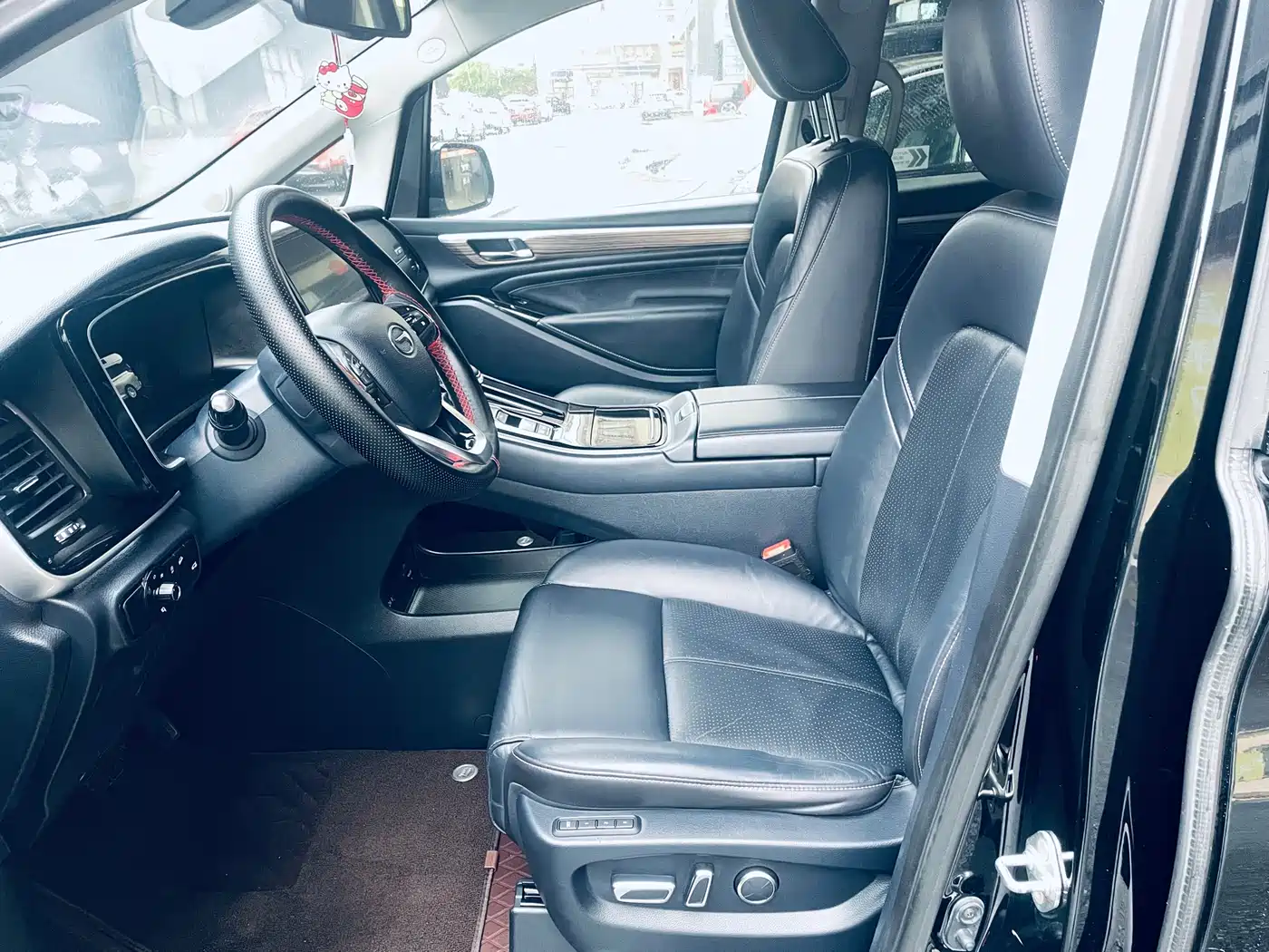 GAC Trumpchi Trumpchi M8 2021 Leading Show Series 390T Ultimate Edition фото 5