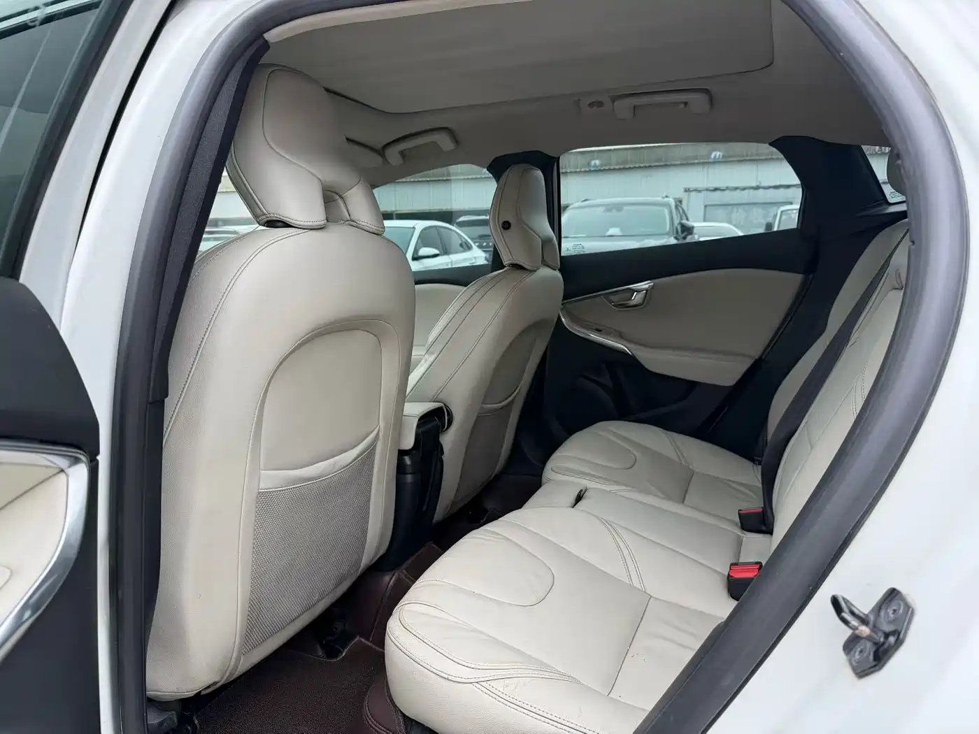 Volvo V40 2013 2013 2.0T Elegance Edition