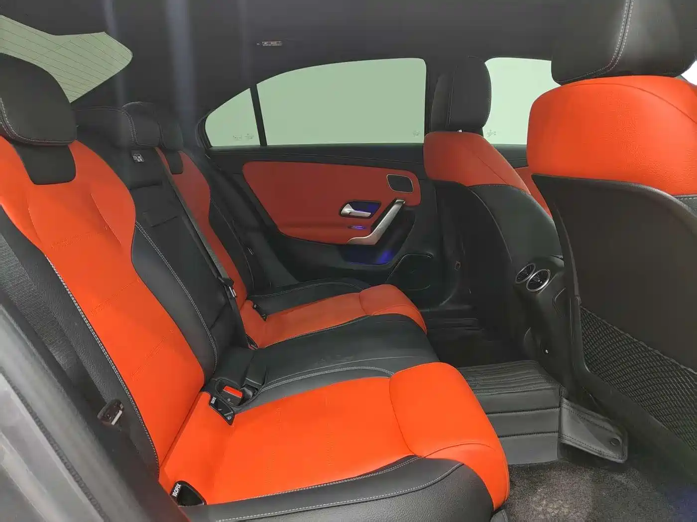 Mercedes-Benz A-Class AMG 2025 AMG A 35 L 4MATIC фото 7