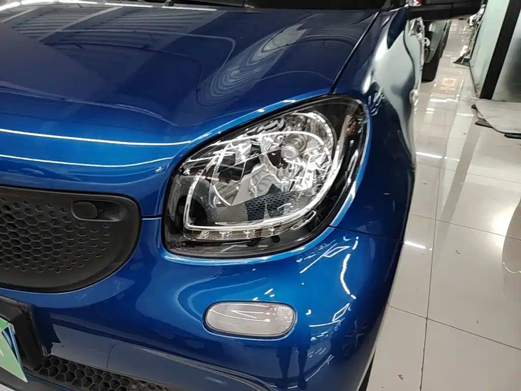 smart forfour 2019 2018 1.0L 52kW Agile Edition