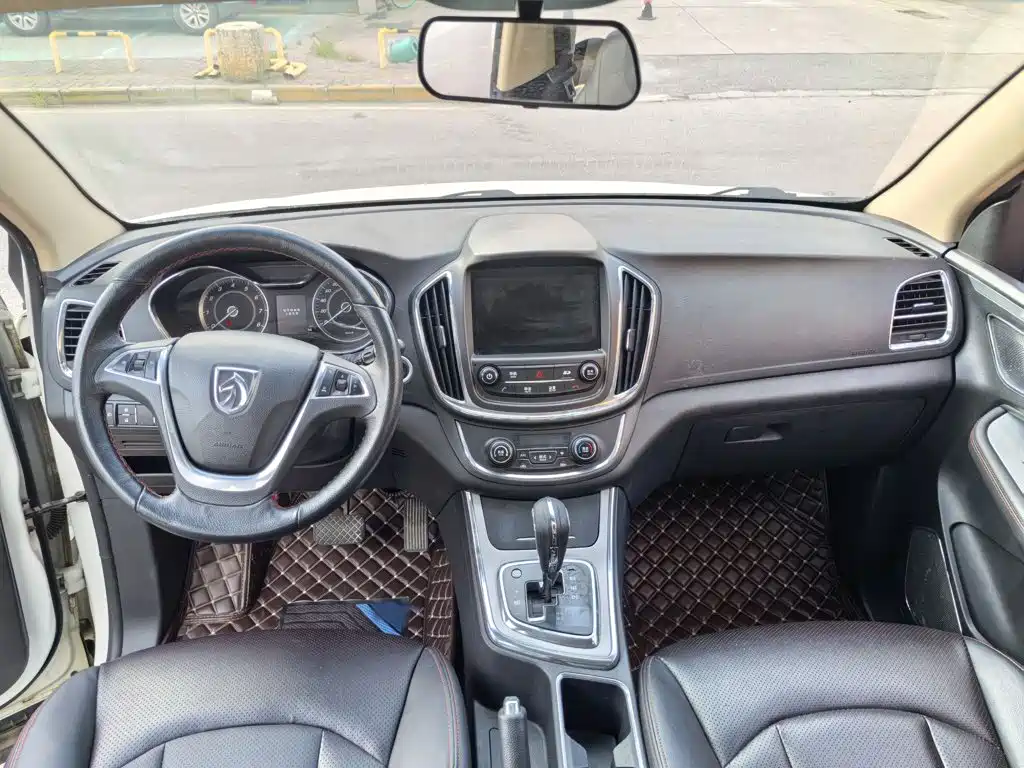 Baojun 560 2017 2016 1.8L iAMT Luxury