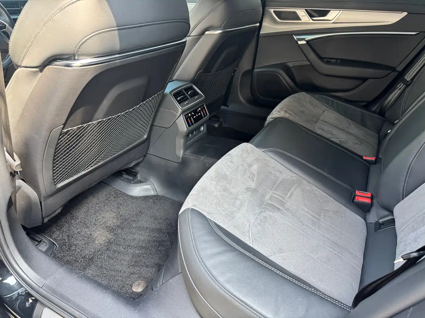 Audi A6L 2023 Facelift 45 TFSI Premium Dynamic фото 30