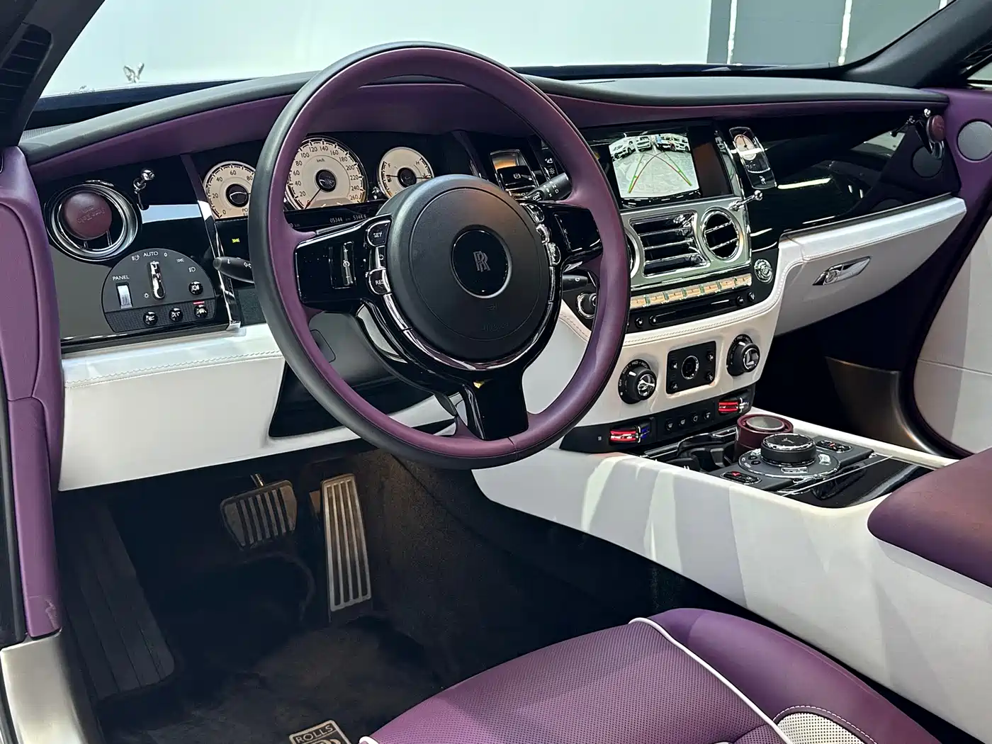 ROLLS-ROYCE PHANTOM