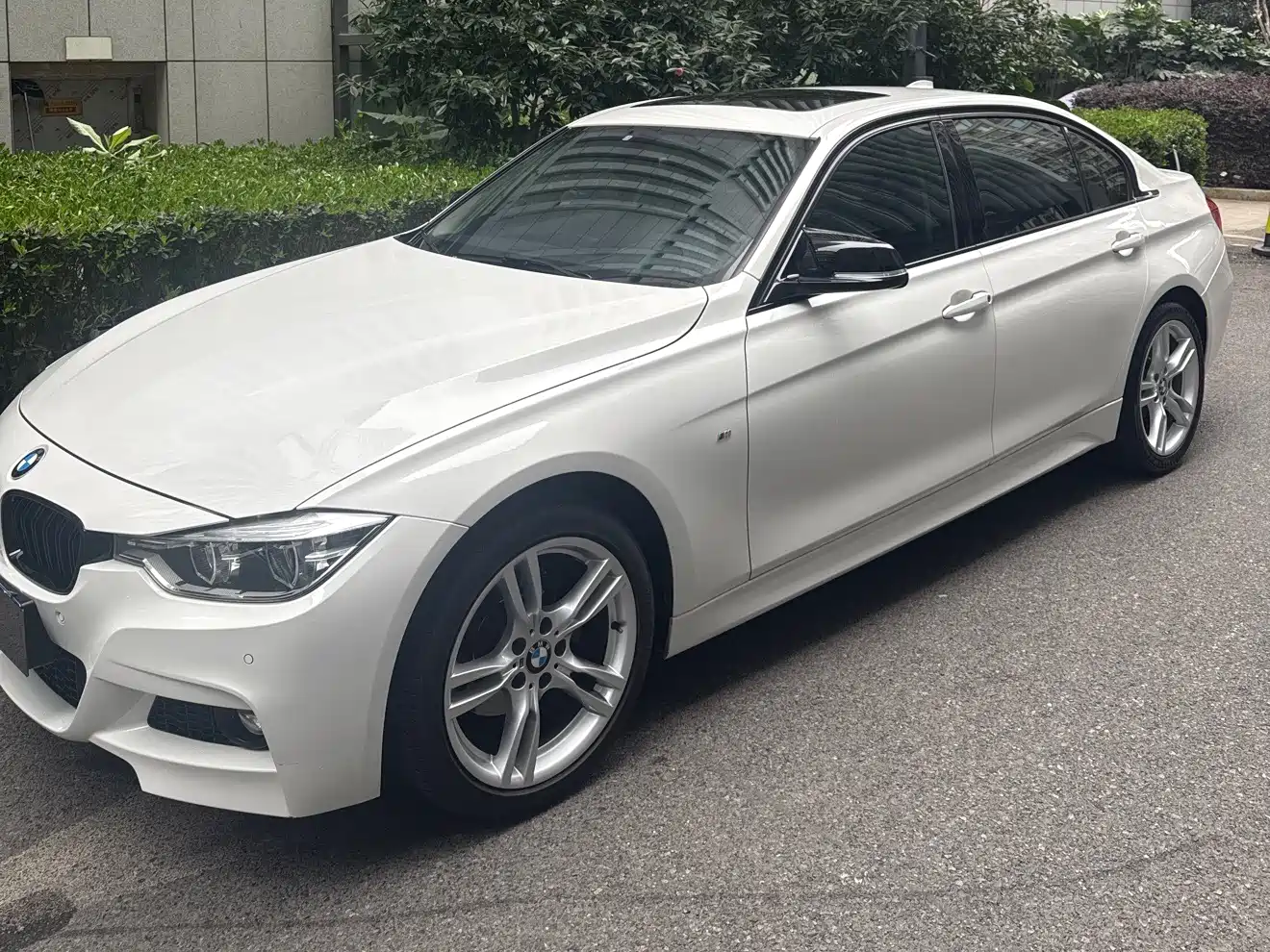BMW 3 Series 2018 320Li Leading M Sport Package