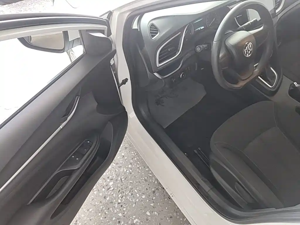 Фото 16 - Buick Excelle