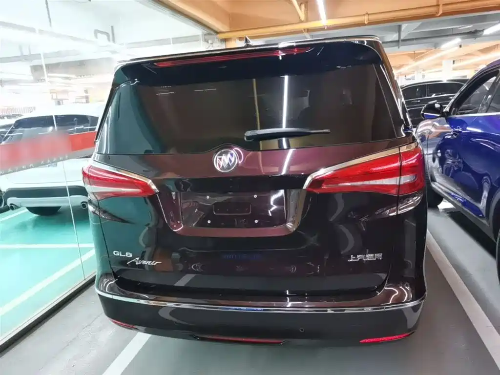 Buick GL8 2017 28T Avenir China V фото 6