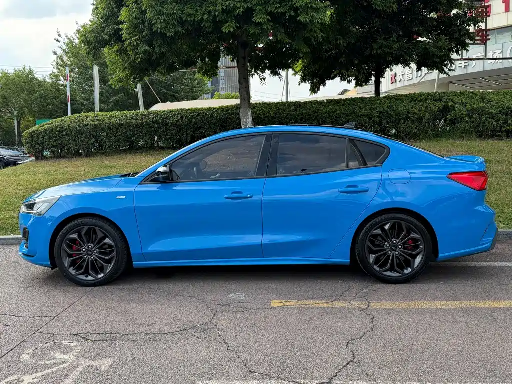 Ford Focus 2022 2022 Sedan EcoBoost 180 Automatic ST Line