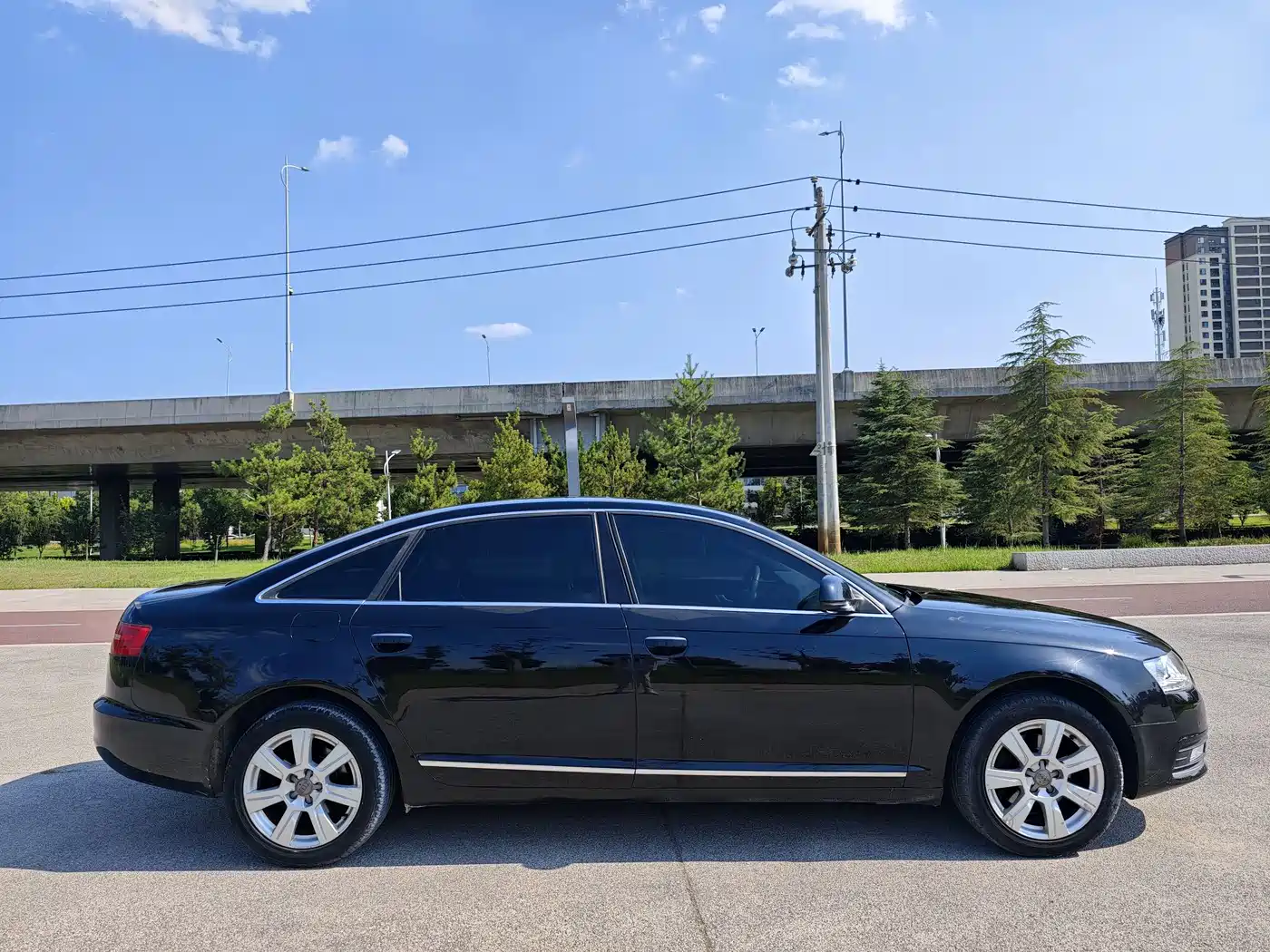 Фото 19 - Audi A6L