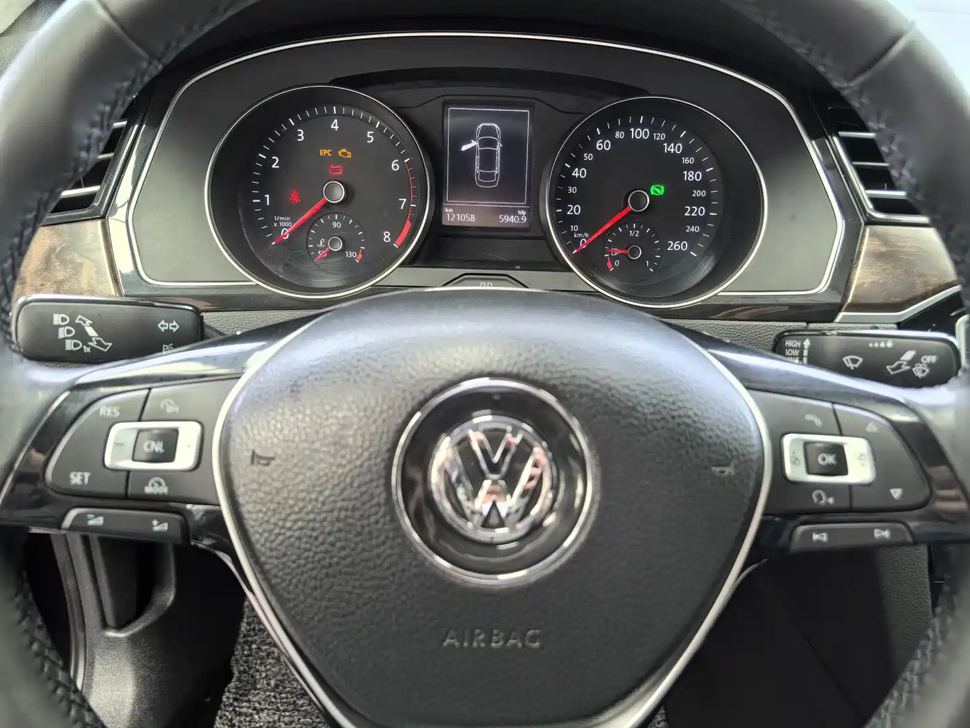 Volkswagen Magotan 2017 380TSI DSG Luxury фото 7