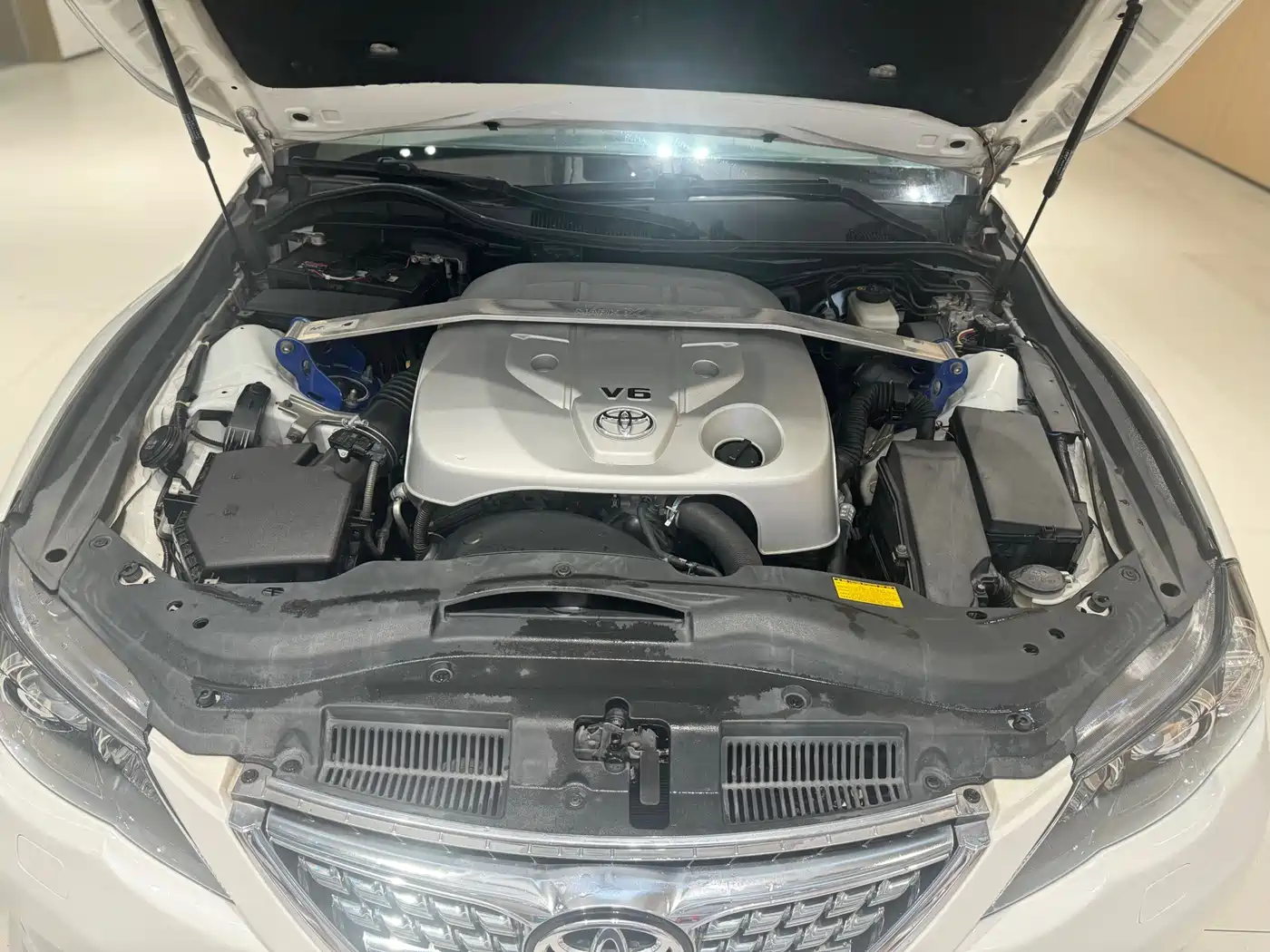 Toyota Reiz 2012 2.5V Grace Elite Styling Edition фото 16