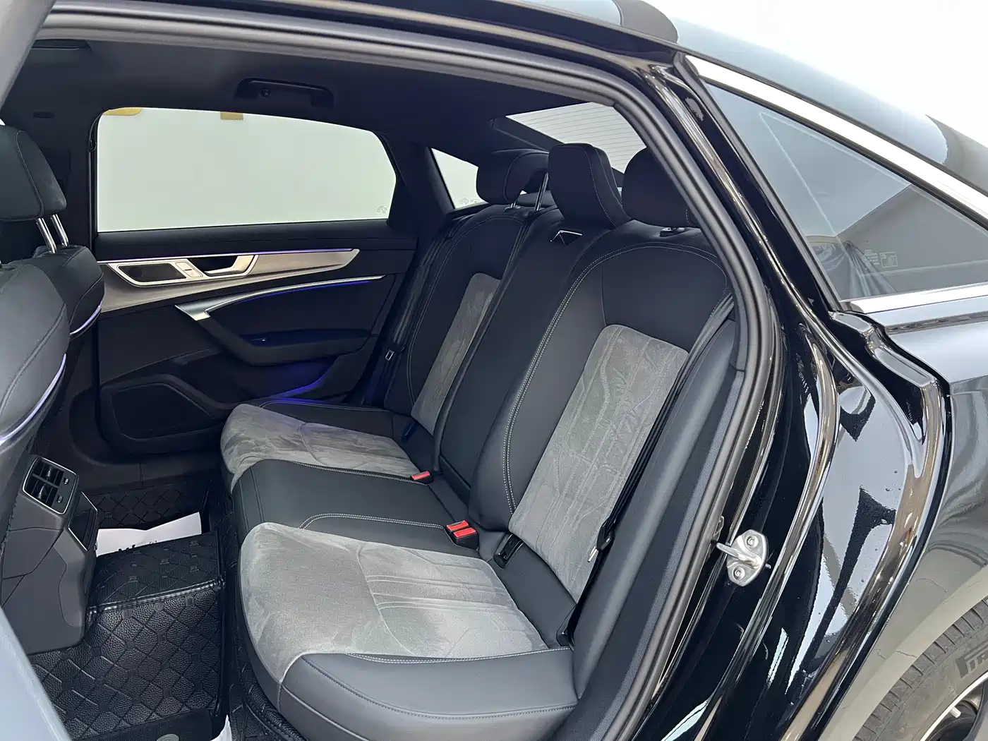 Audi A6L 2024 40 TFSI Luxury Dynamic фото 13