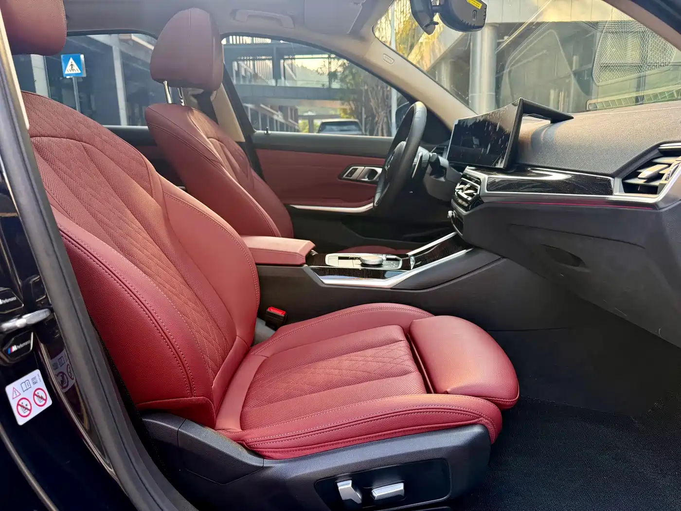BMW 3 Series 2023 325Li M Sport Package фото 11