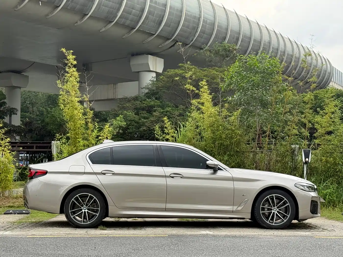 BMW 5 SERIES NEW ENERGY