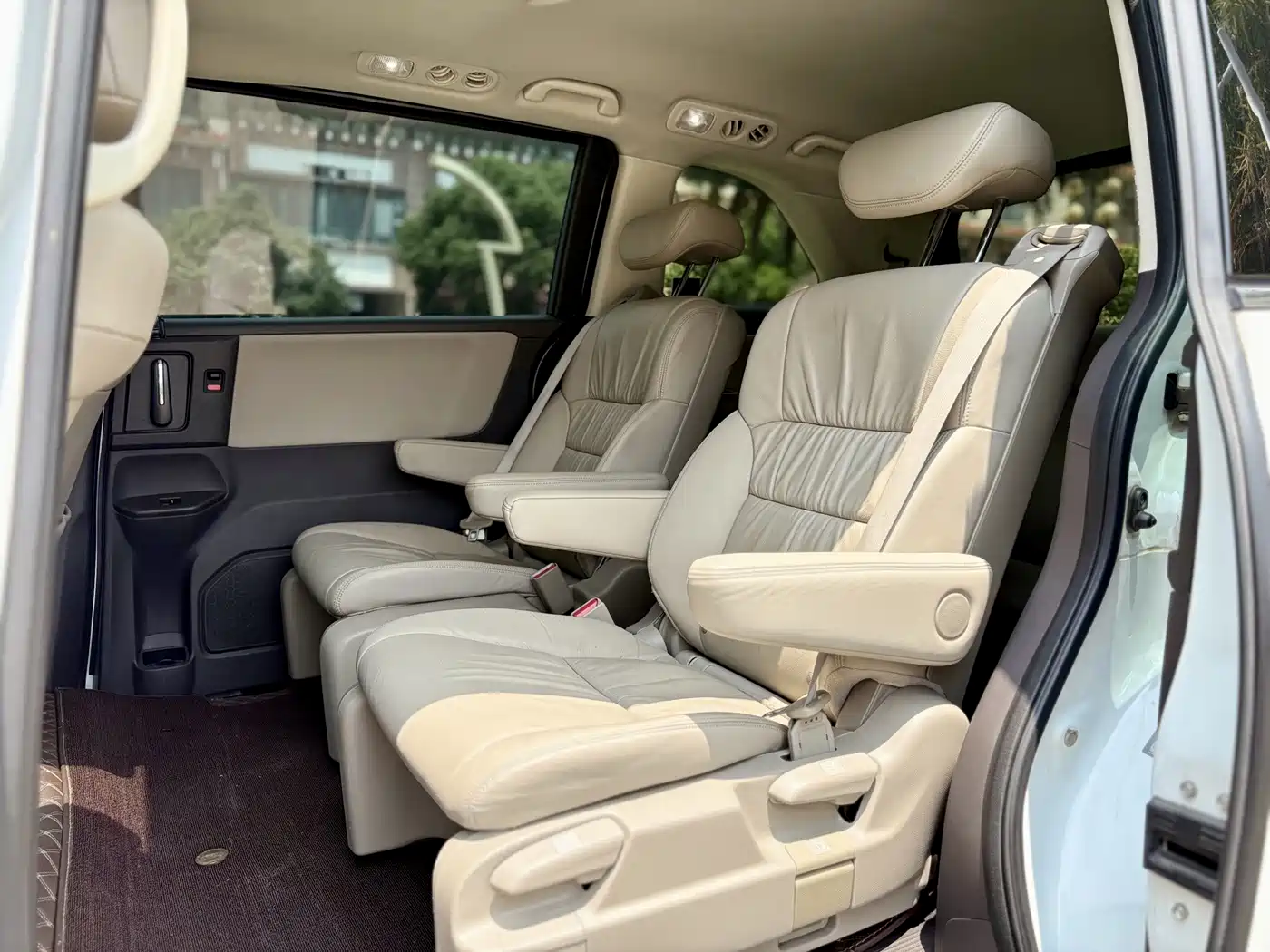 Фото 5 - Honda Odyssey