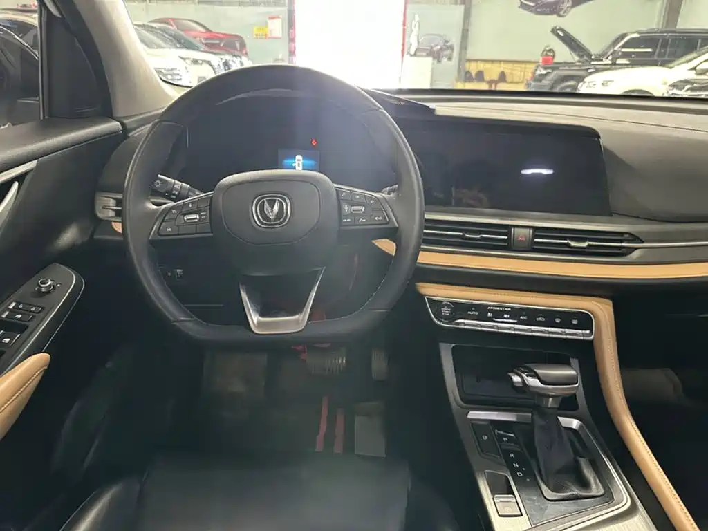 Фото 10 - Changan CS55 PLUS