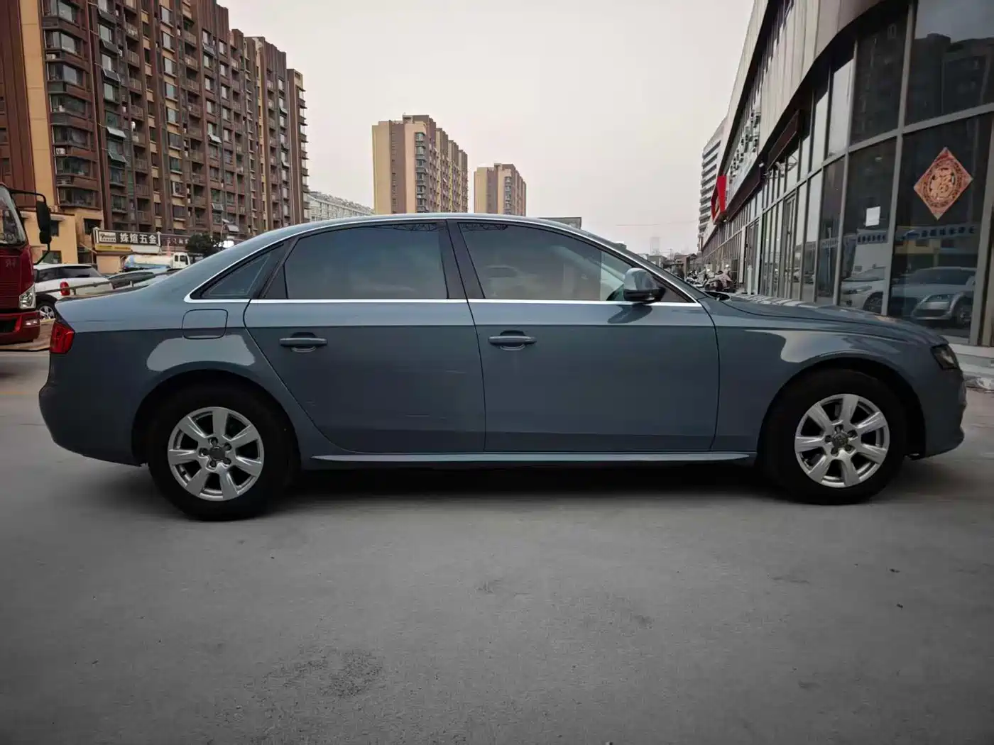 Audi A4L 2012 2.0 TFSI Auto Comfort фото 6