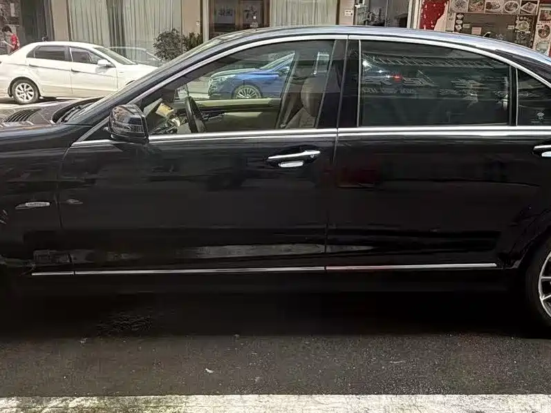 Фото 5 - Mercedes-Benz S-Class