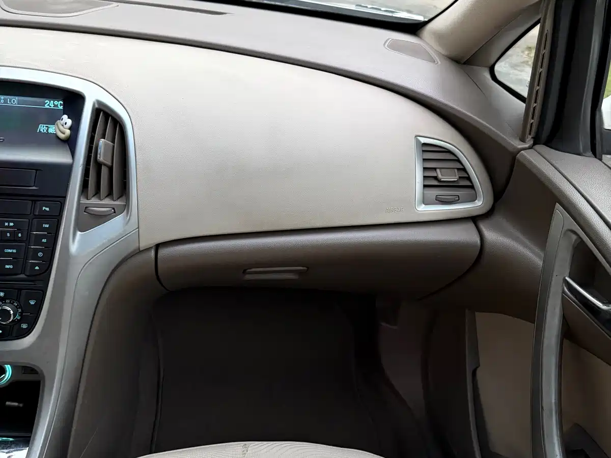 Фото 26 - Buick Excelle