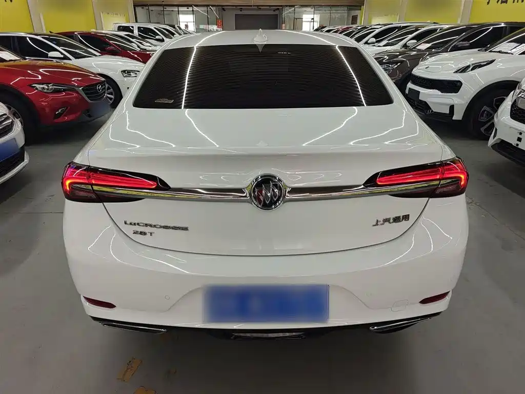 Buick LaCrosse 2019 28T Luxury Edition фото 6