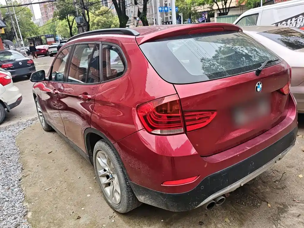 BMW X1 2015 Model sDrive18i Fashion Advanced Edition фото 23
