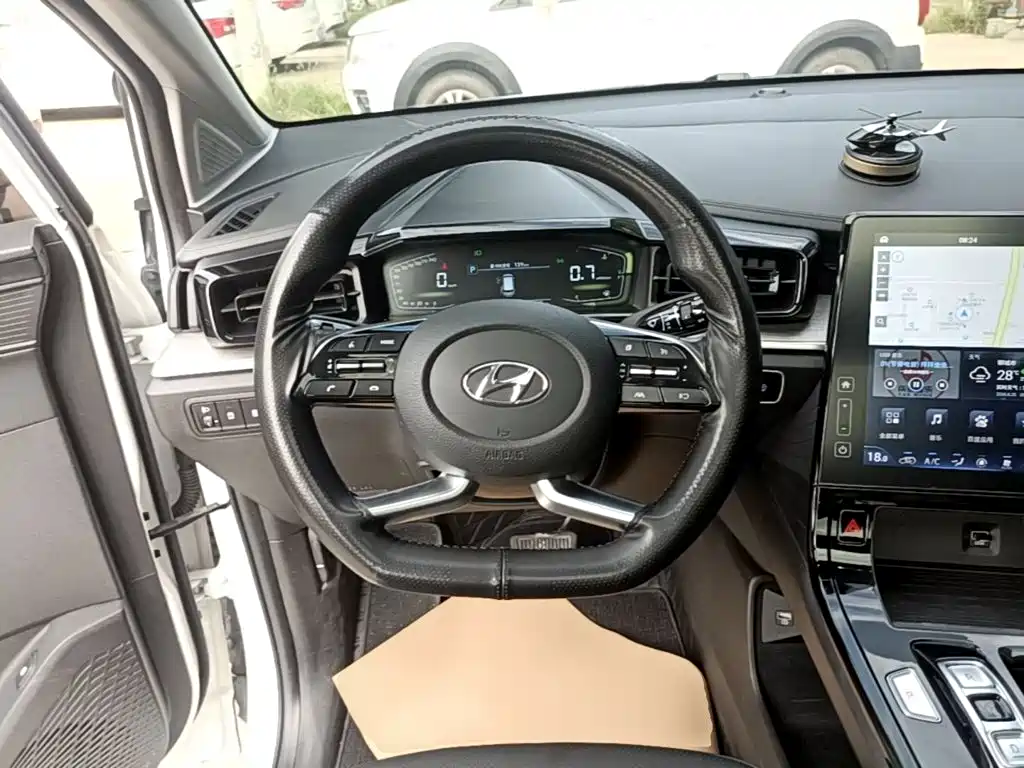 Фото 11 - Hyundai Custo