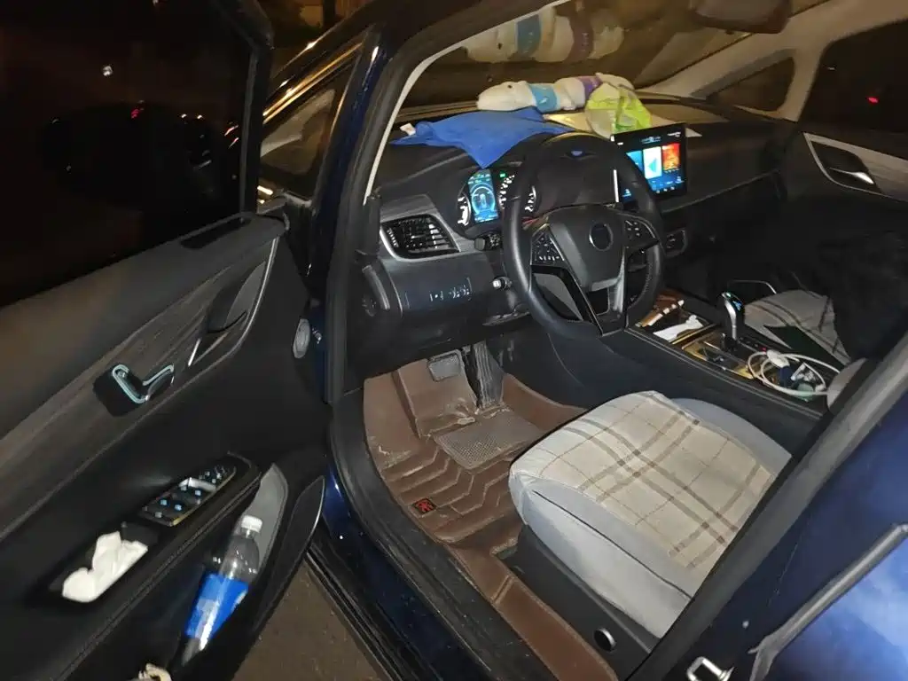 BYD Song MAX New Energy 2020 2019 DM 1.5T Smart Connect Advance 6-seater China VI