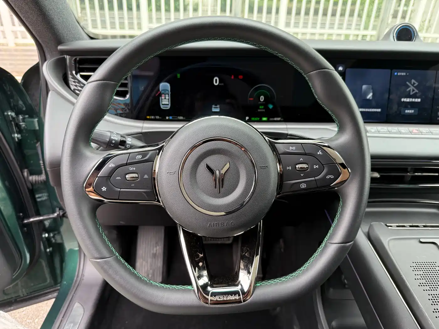 Voyah Auto VOYAH FREE 2025 318 318km RWD Touring Edition фото 8
