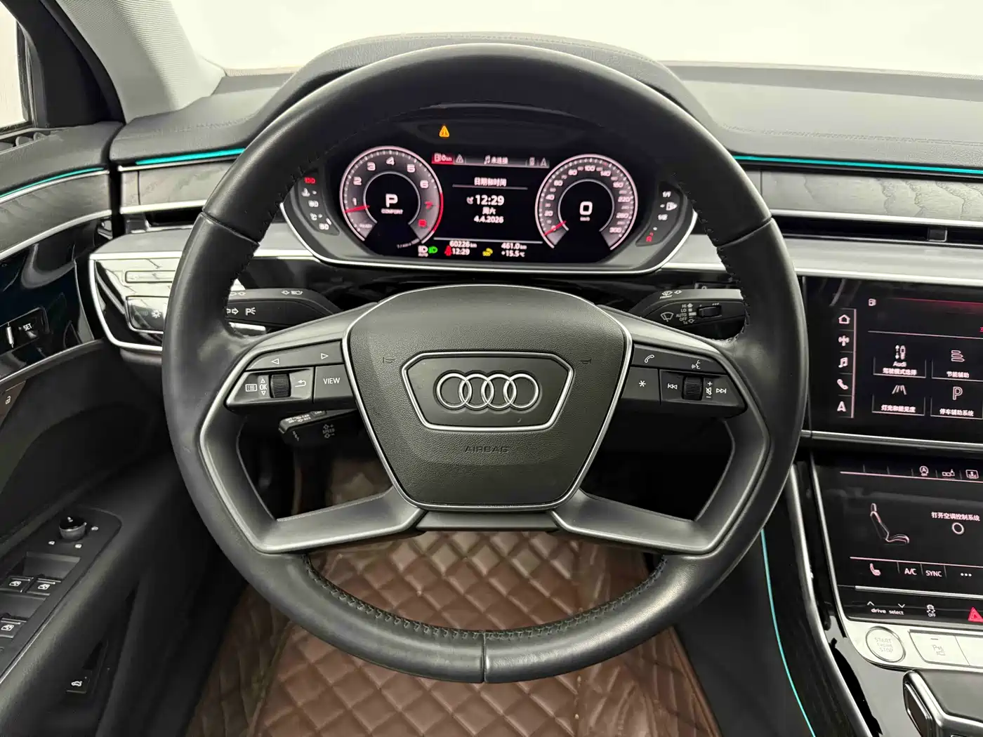 AUDI A8