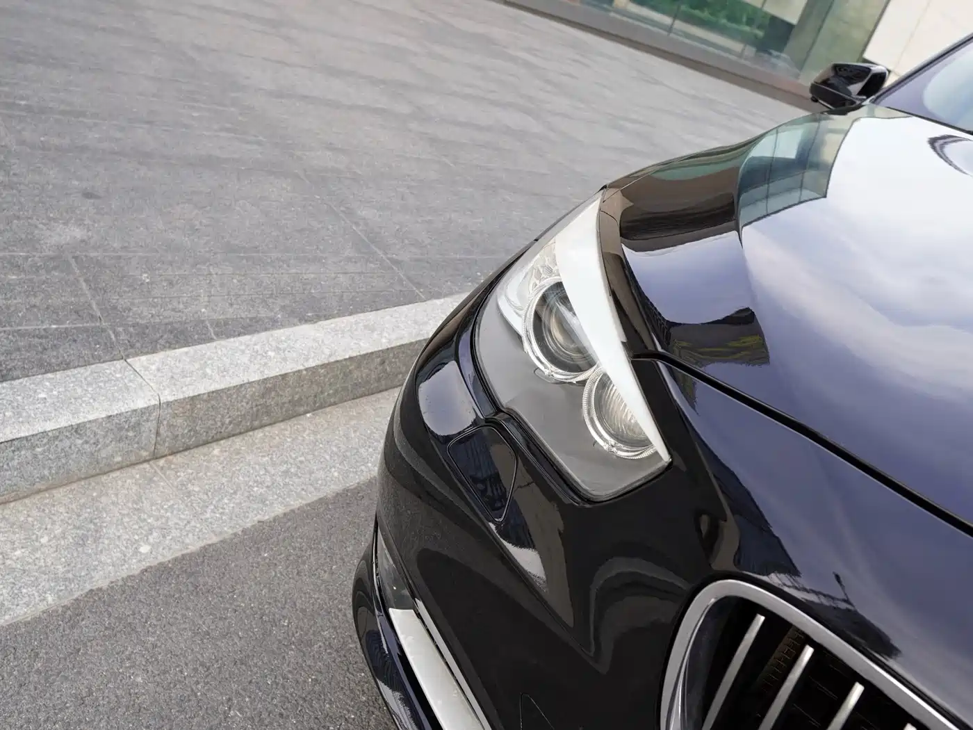 BMW 5 Series GT 2013 535i Leadership фото 17