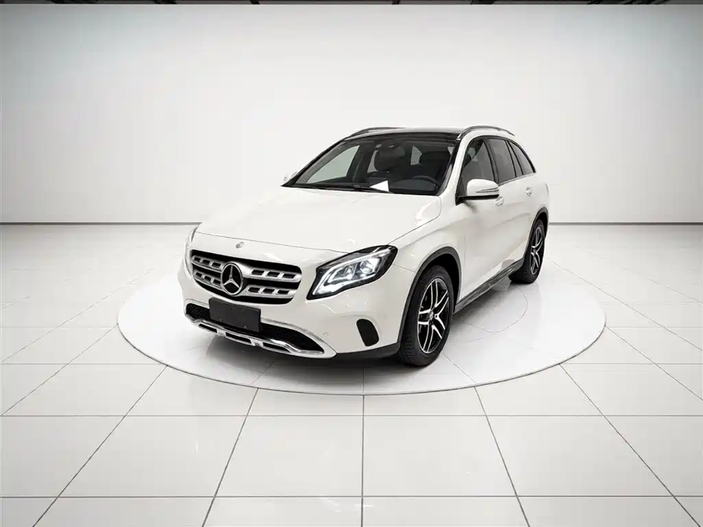 Mercedes-Benz GLA 2017 GLA 200 Fashion фото 3