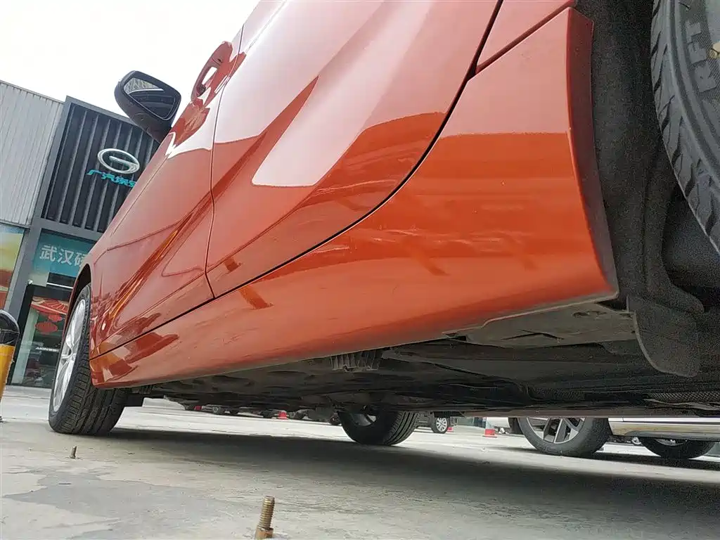 BMW 2 Series Touring 2019 218i Leading фото 21